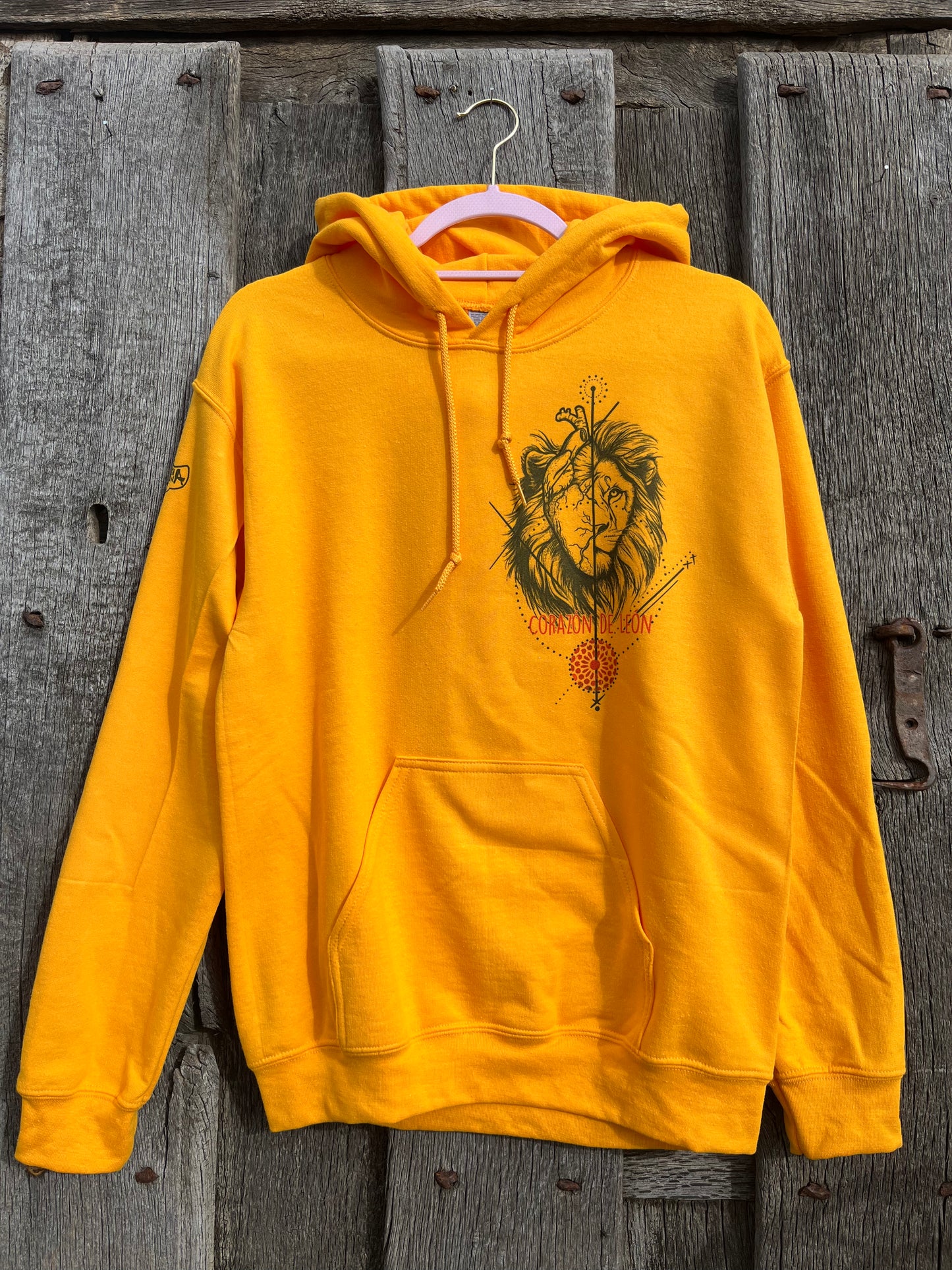Sudadera Mostaza Gold con ilustración unisex